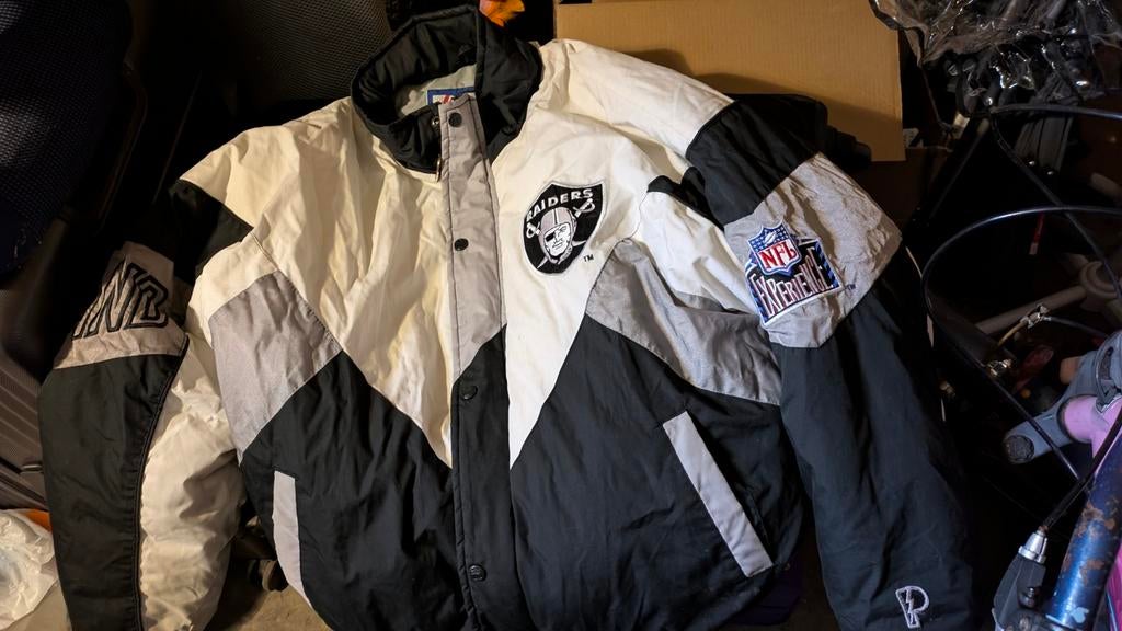 Vintage 90s Raiders Puffer Jacket, Zwart, Overige maten, Ophalen of Verzenden, Zo goed als nieuw