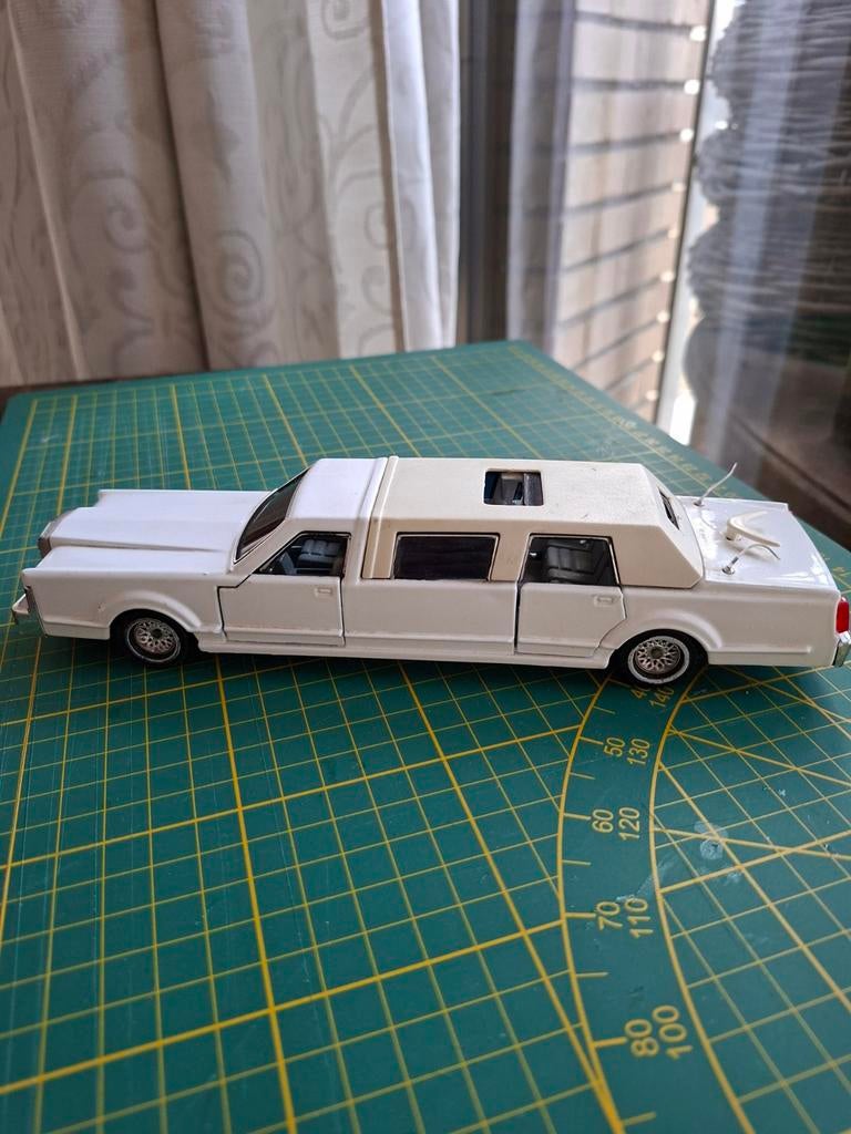 Majorette Lincoln Limousine 1/32 - Zeer Goede Staat, Ophalen of Verzenden, Zo goed als nieuw, Overige merken