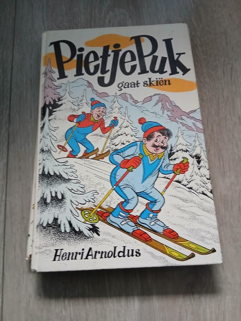 Pietje Puk gaat skiën - Gelezen boek, Ophalen of Verzenden, Gelezen, Henri Arnoldus, Fictie algemeen