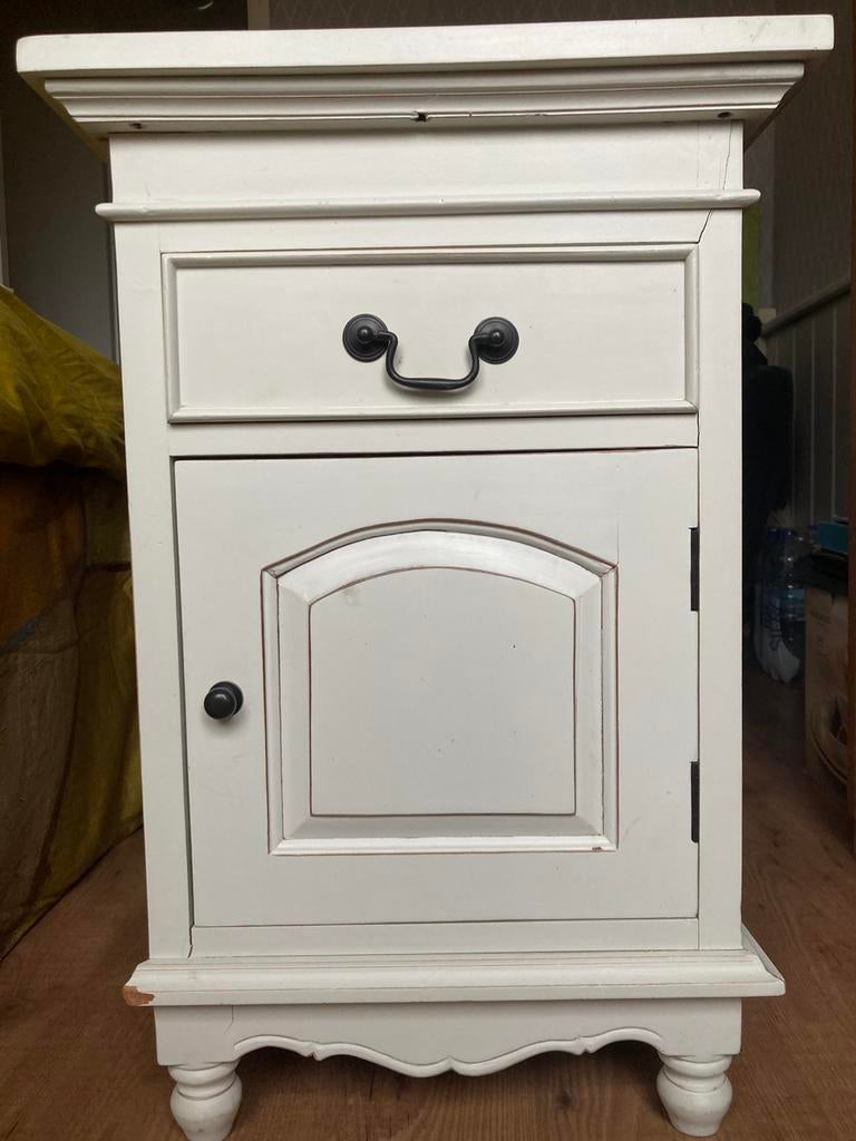 Prachtig Houten kastje nachtkastje H S Furni 69 x 45 x 40, Ophalen, Zo goed als nieuw