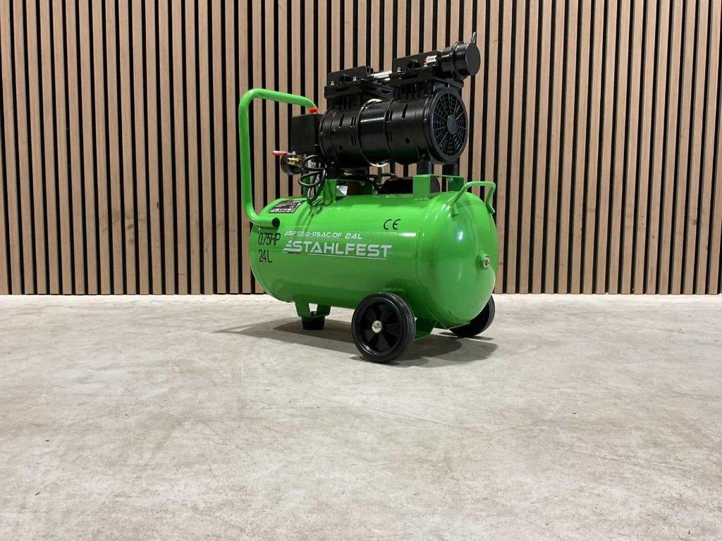 Stahlfest 24L Olievrije compressor nieuw in doos ‼️, Ophalen, 6 tot 10 bar, Nieuw, Minder dan 200 liter/min