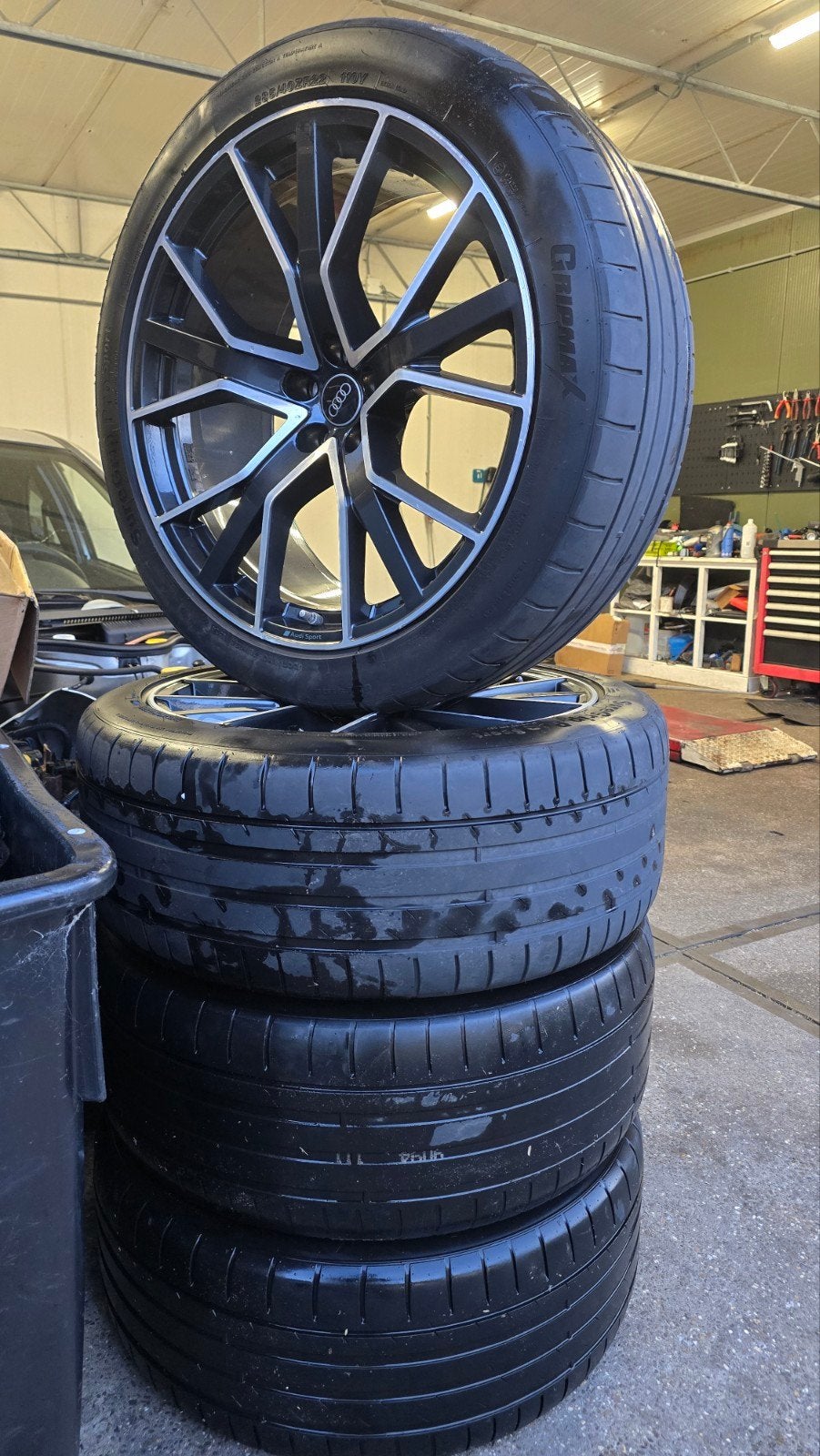 Audi SQ8 Velgen met Banden - Origineel Audi Sport 22 Inch, Auto-onderdelen, Banden en Velgen, Gebruikt, 285 mm, Banden en Velgen