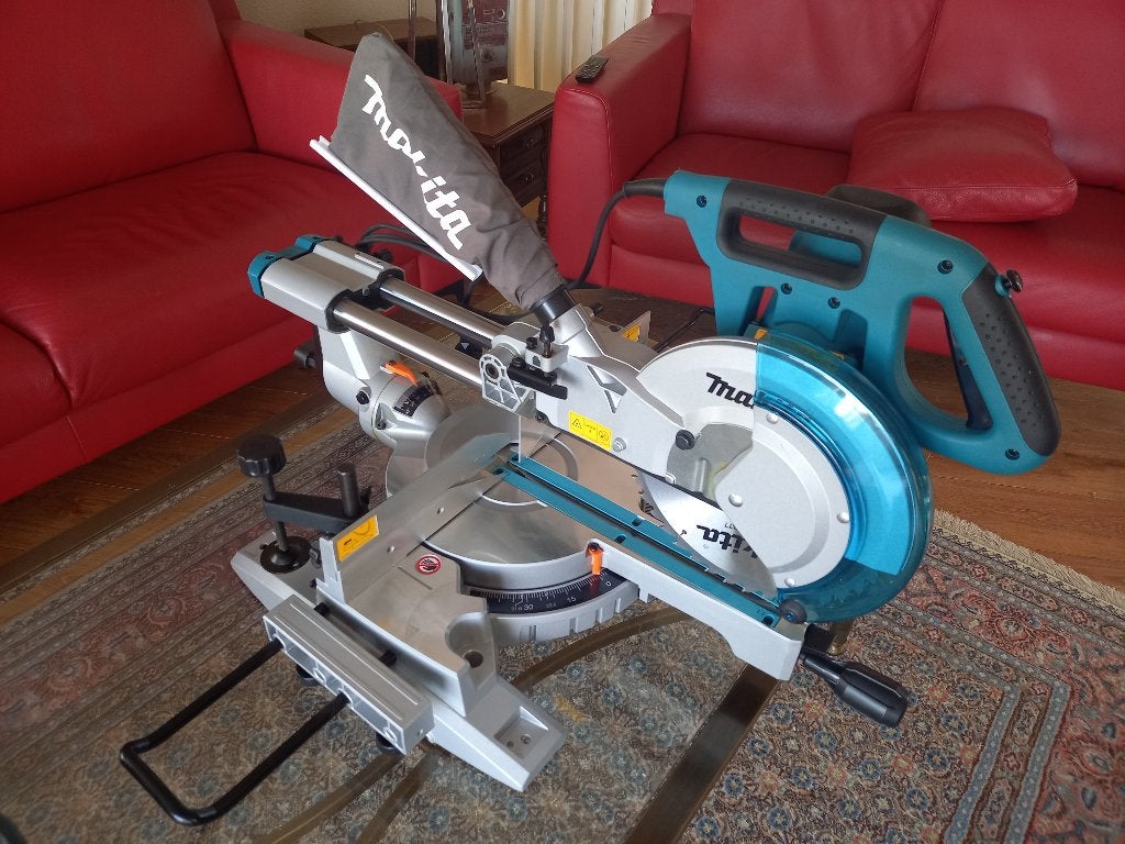 nieuwe makita ls1018l afkortzaag, Doe-het-zelf en Verbouw, Gereedschap | Zaagmachines, Ophalen, 70 mm of meer, Nieuw, Makita