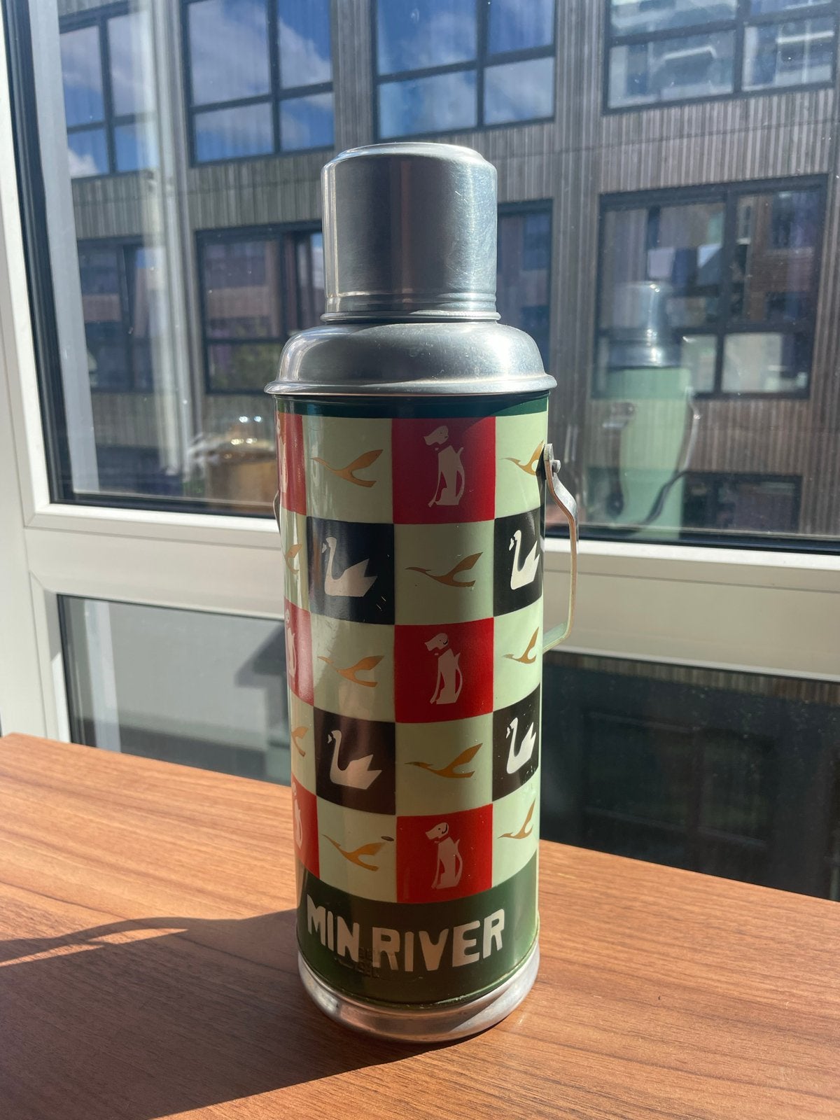 Vintage "Min River" thermosfles met zwanen en kraanvogels, Ophalen of Verzenden