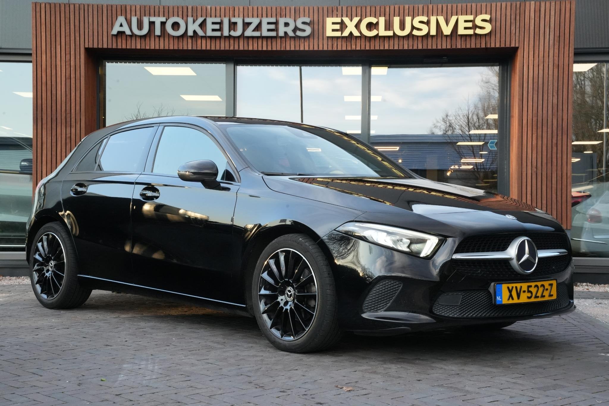 Mercedes-Benz A-klasse 160 Ambient LED Leer/Stof Camera, Auto's, Voorwielaandrijving, Gebruikt, 4 cilinders, Leder en Stof