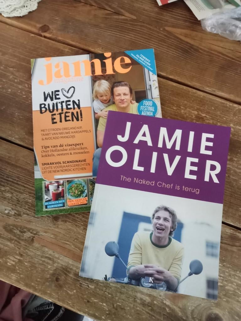 Jamie Oliver - The Naked Chef is terug, Boeken, Kookboeken, Italië, Ophalen of Verzenden, Zo goed als nieuw, Jamie Oliver