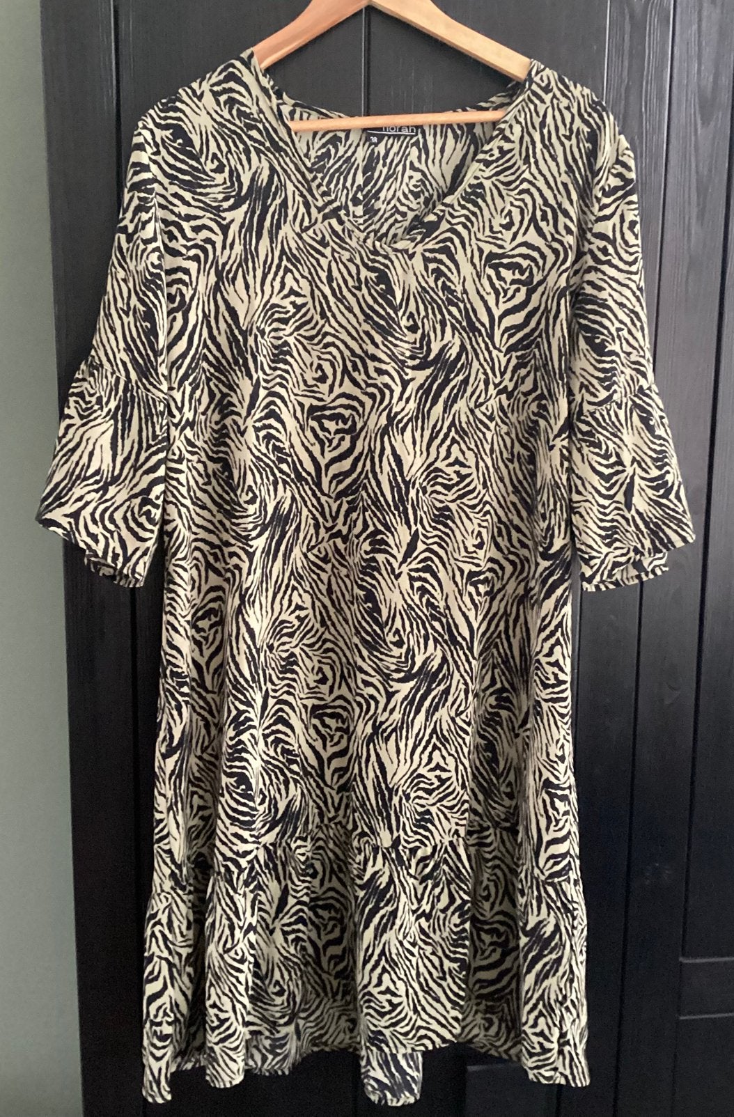 Jurk van merk Norah in nieuwstaat maat 38, Kleding | Dames, Jurken, Ophalen of Verzenden, Zo goed als nieuw, Maat 38/40 (M)