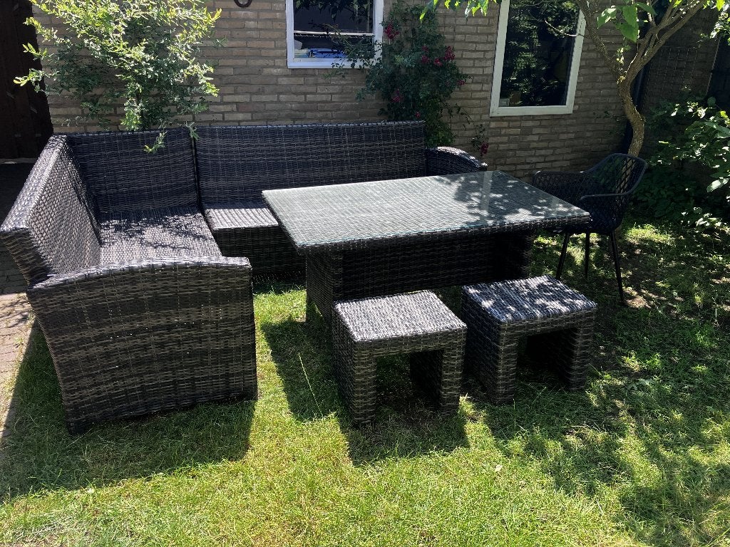 Loungeset, Ophalen, 5 zitplaatsen, Kunststof, Gebruikt