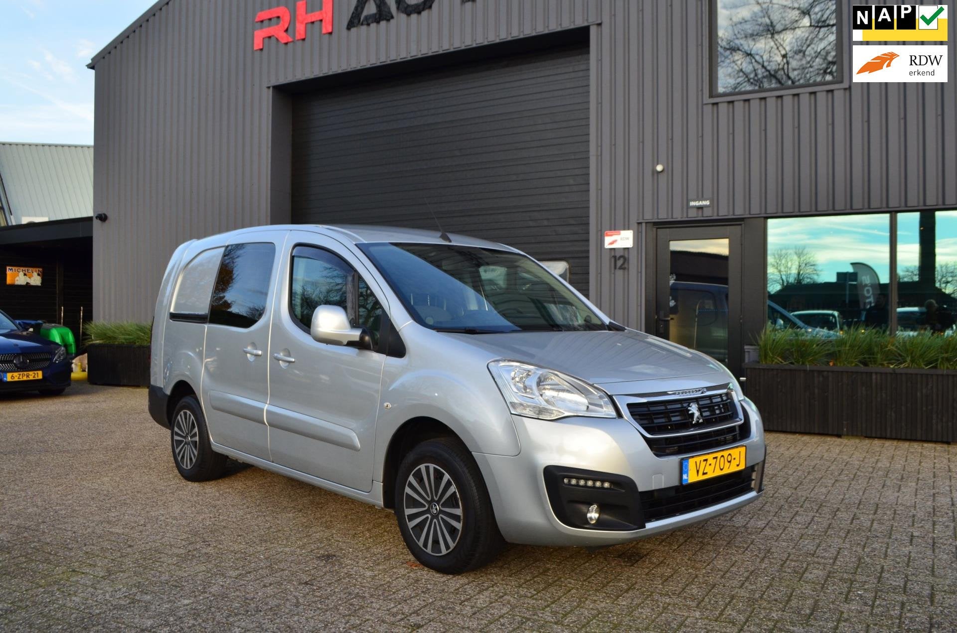 Peugeot Partner 122 1.6 BlueHDi 120 L2 Première S&S, Auto's, Start-stop-systeem, Gebruikt, Euro 6, 4 cilinders