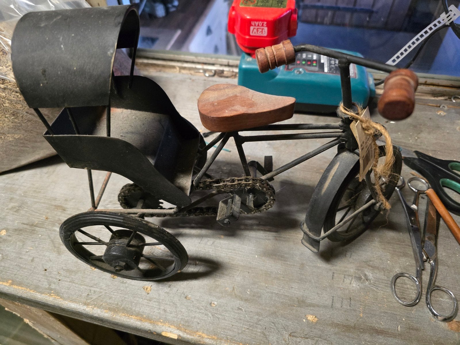 handgemaakt miniatuurmodel fietstaxi, Ophalen