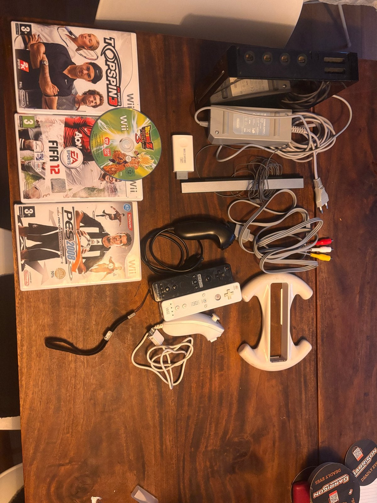 Nintendo Wii Console met games en accessoires, Spelcomputers en Games, Spelcomputers | Nintendo Wii, Gebruikt, Met 2 controllers
