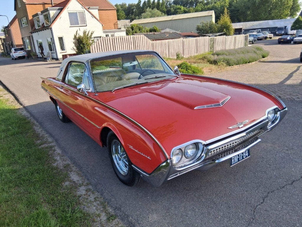 Ford Thunderbird 1962, Auto's, Ford, Automaat, 4 stoelen, Geïmporteerd, 1870 kg