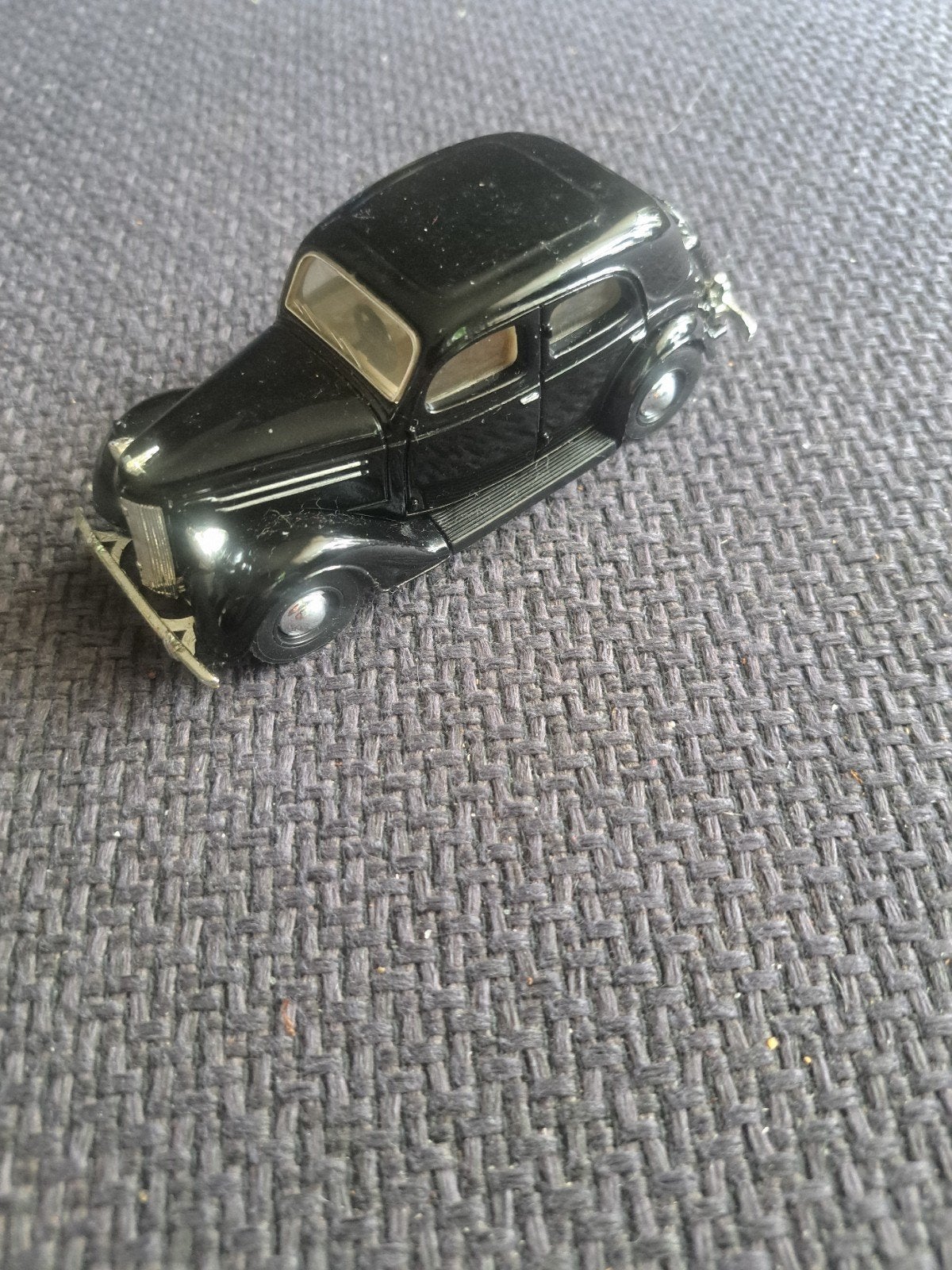 Dinky matchbox macau model ford, Hobby en Vrije tijd, Modelauto's | Overige schalen, Gebruikt, Auto, Macau, Ophalen of Verzenden