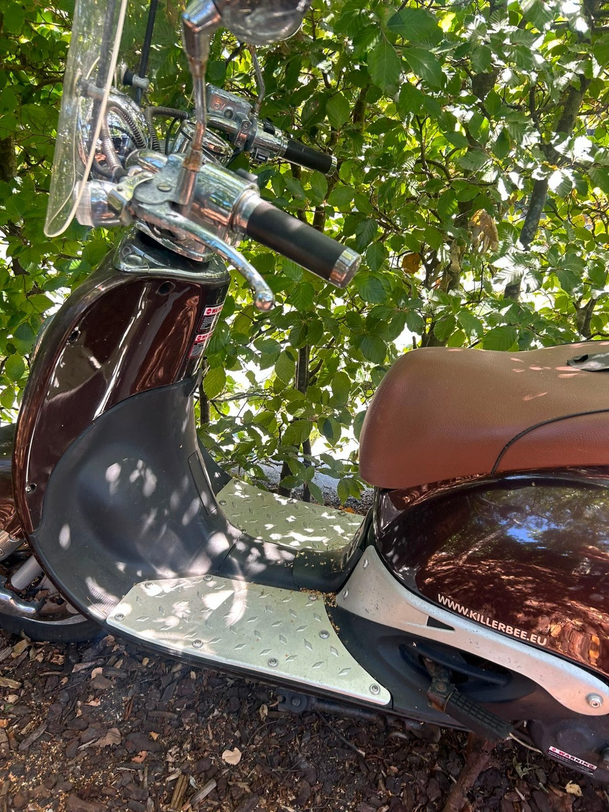 Killerbee Custom Scooter - Bruin met windscherm en mand, Ophalen, Gebruikt, Benzine, Overige merken
