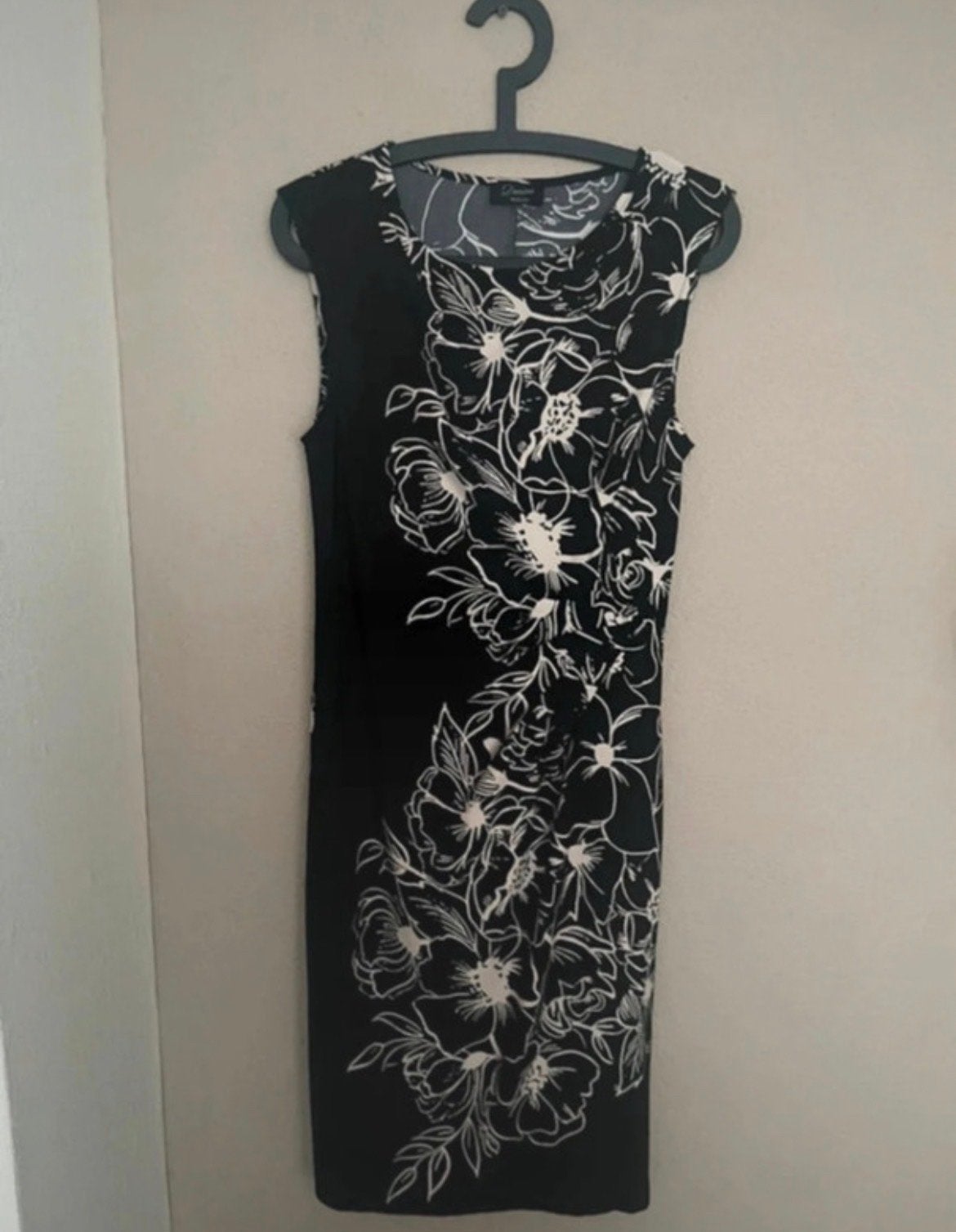 Zwarte jurk met bloemenprint van Yessica (C&A), Kleding | Dames, Jurken, Maat 38/40 (M), Zwart, Ophalen of Verzenden, Zo goed als nieuw