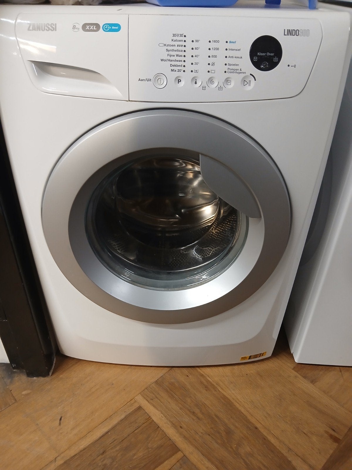 Zanussi Lindo 300 Wasmachine 8kg XXL 1600 toeren, Witgoed en Apparatuur, Ophalen, Gebruikt, 8 tot 10 kg, Handwasprogramma