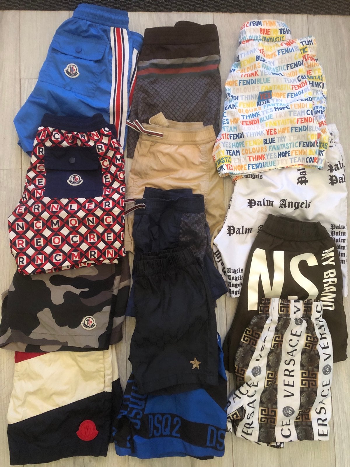 Kledingpakket 6/7 jaar: shirts, broeken, truien, slippers, s, Verzenden, Gebruikt, Jongen of Meisje