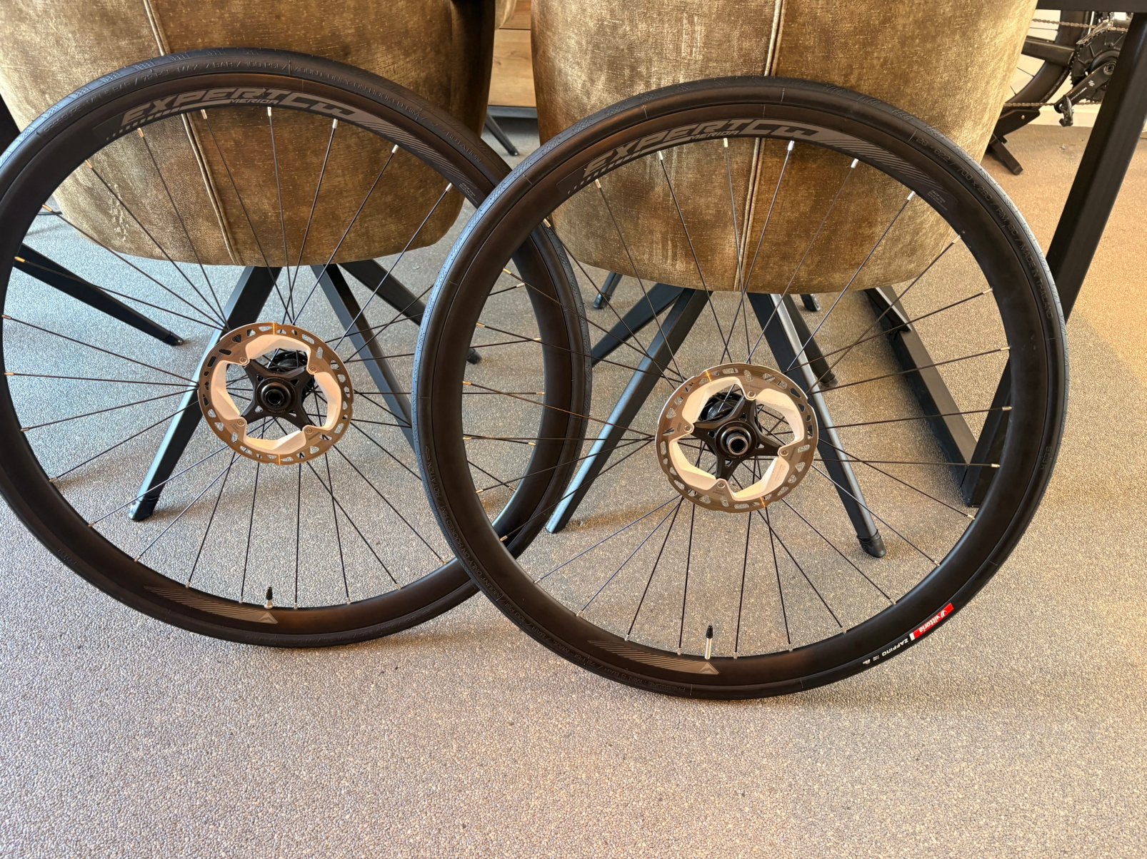 Merida expert wielen HG Shimano 30mm disc, Fietsen en Brommers, Fietsonderdelen, Ophalen of Verzenden, Zo goed als nieuw
