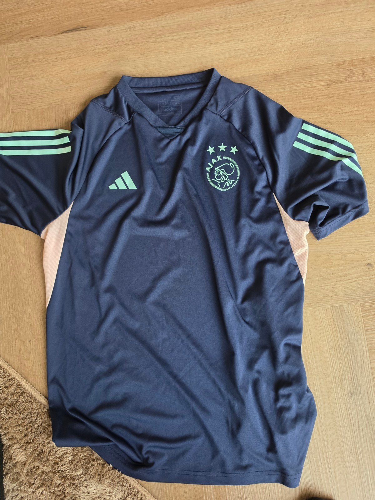 Ajax trainingsshirt 2023/2024 - Maat L, Sport en Fitness, Ophalen of Verzenden, Nieuw