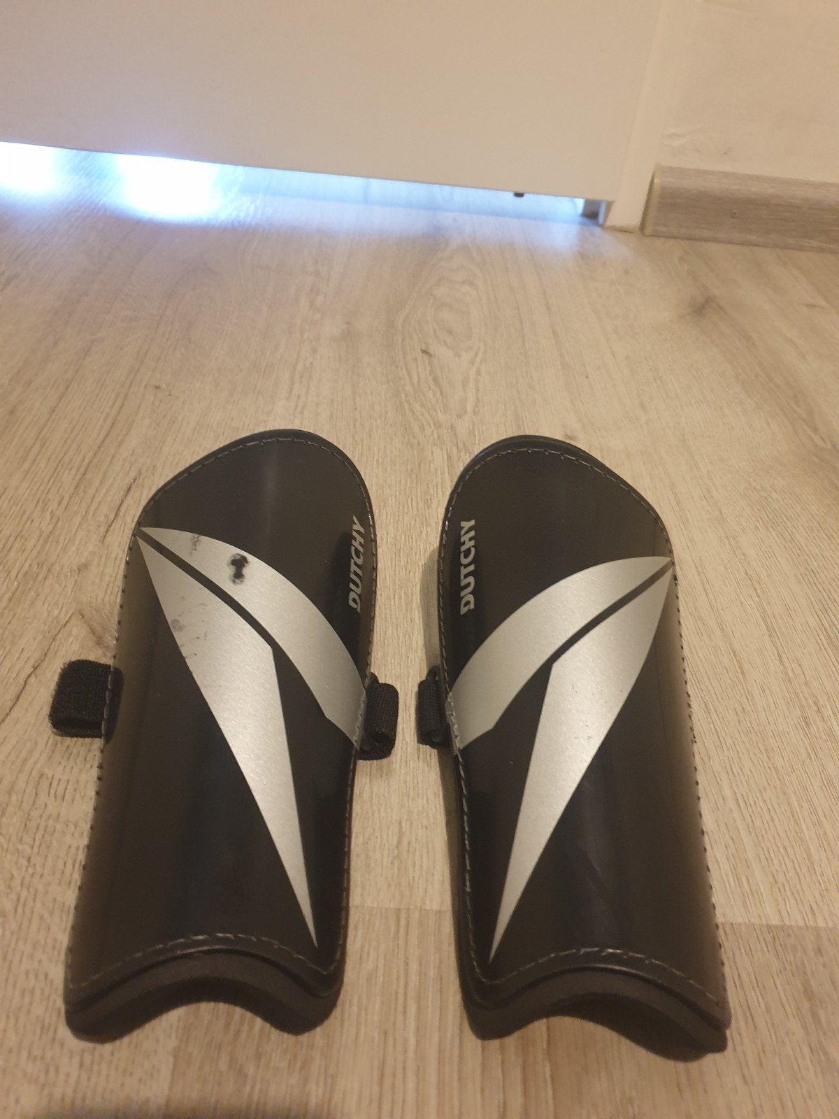 Scheenbeschermers - Zwart met zilveren accenten, Ophalen, Gebruikt, Trainingspak