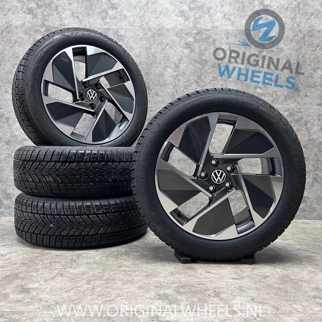 18 inch originele East Derry velgen + winterbanden VW ID.3, 18 inch, -, -, Banden en Velgen