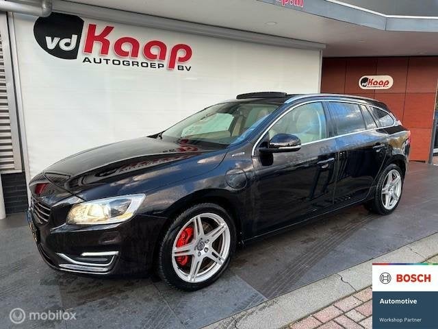 Volvo V60 2.4 D6 AWD Plug-In Hybrid Summum, Auto's, Automaat, Automatische klimaatregeling, Zwart, Vierwielaandrijving