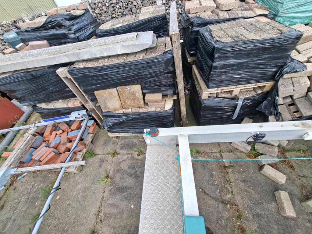 Groot aantal stenem, Ophalen of Verzenden, Steen of Klei, 15 m² of meer, Dakpannen