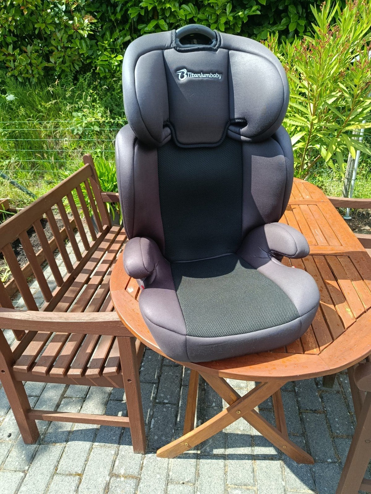 Titaniumbaby autostoel, 15 tot 36 kg, 15 t/m 36 kg, Ophalen, Overige merken, Gebruikt