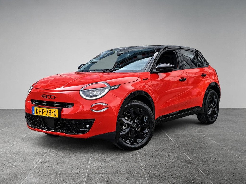 Fiat 600 Sport 1.2 Hybrid 145pk | ALCANTARA | ELEKTR. STOEL, Auto's, Fiat, Automaat, 145 pk, Gebruikt, 1199 cc