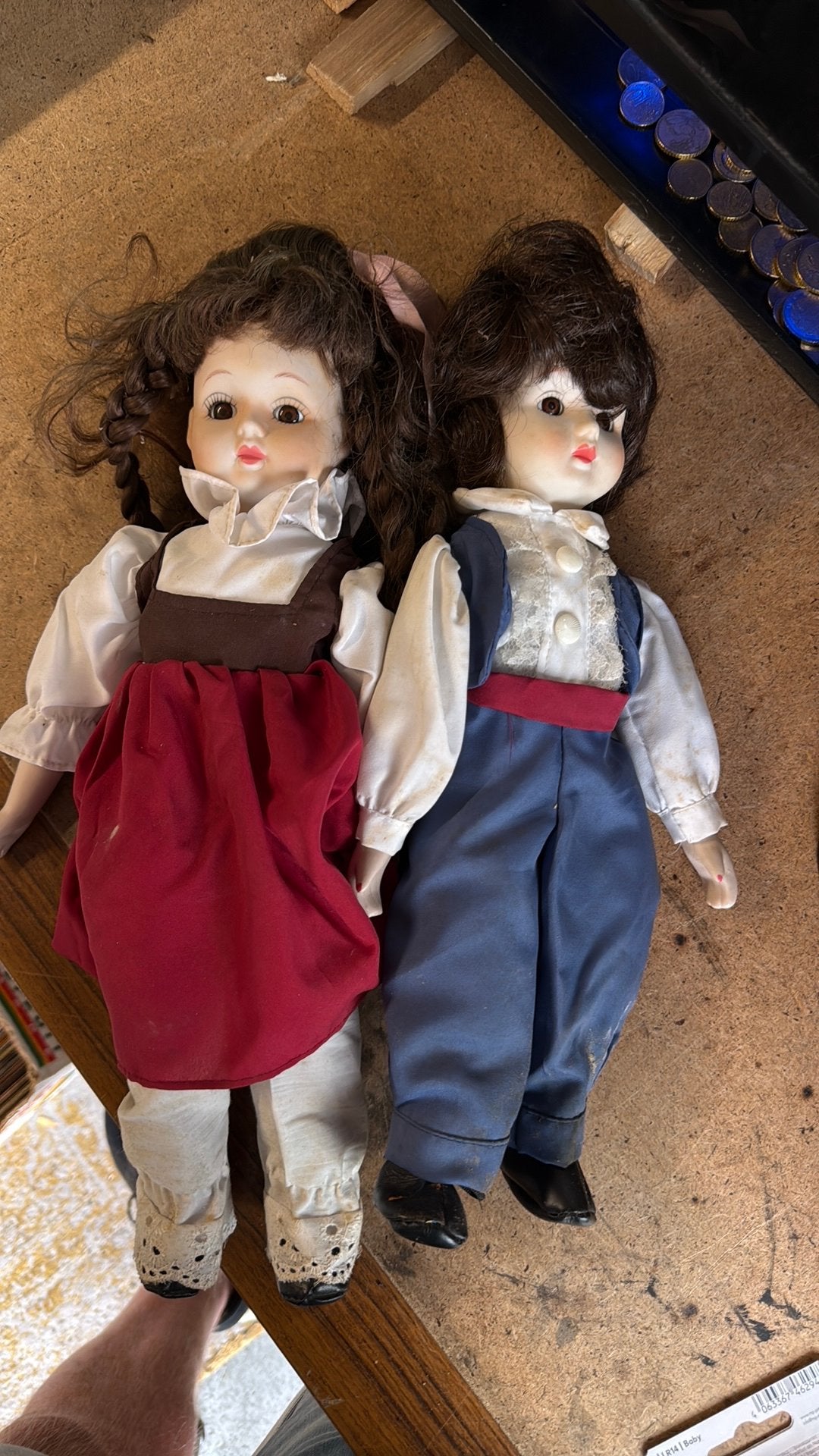 2 porselijnen poppen, Verzamelen, Poppen, Ophalen, Zo goed als nieuw, Pop