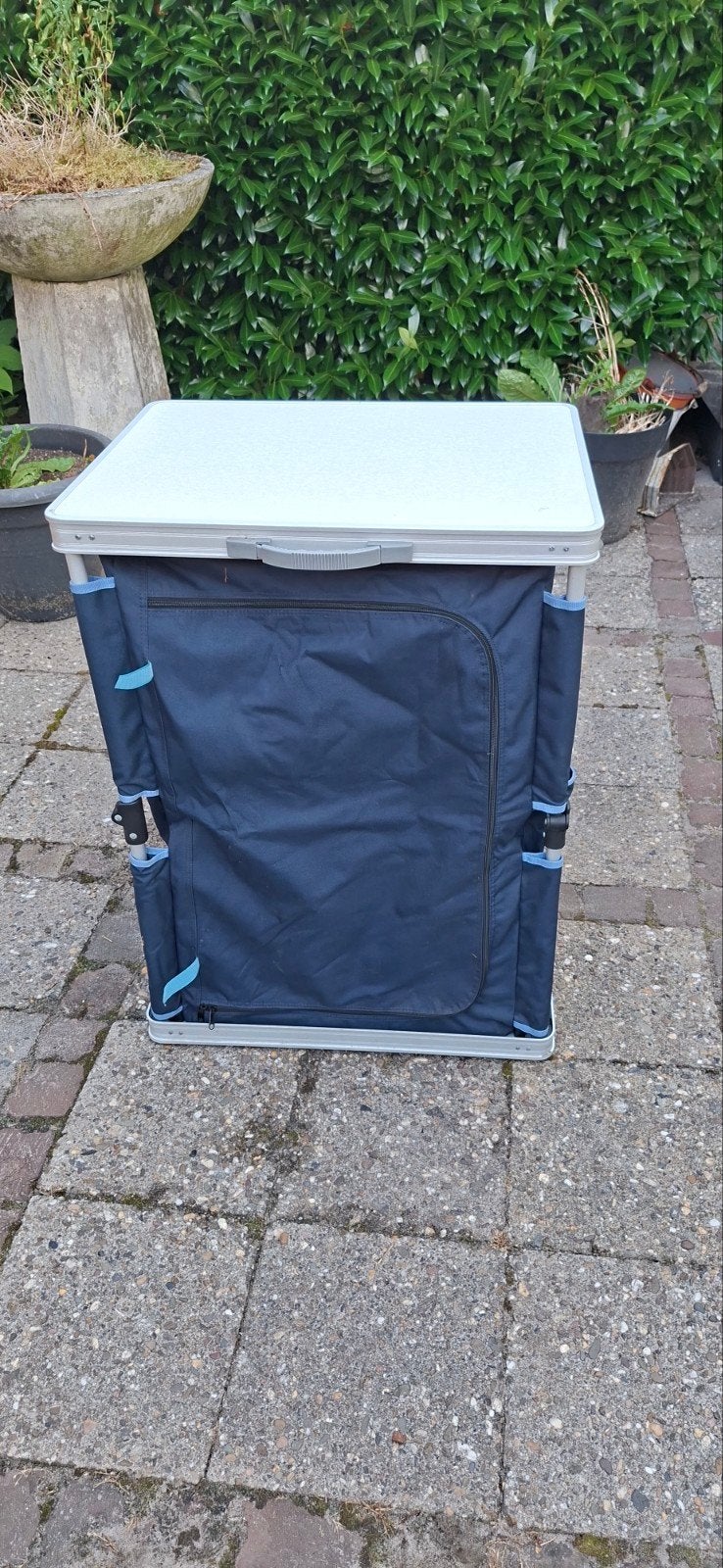 Opvouwbaar campingkastje met 3 legborden en zijvakken, Ophalen of Verzenden, Gebruikt