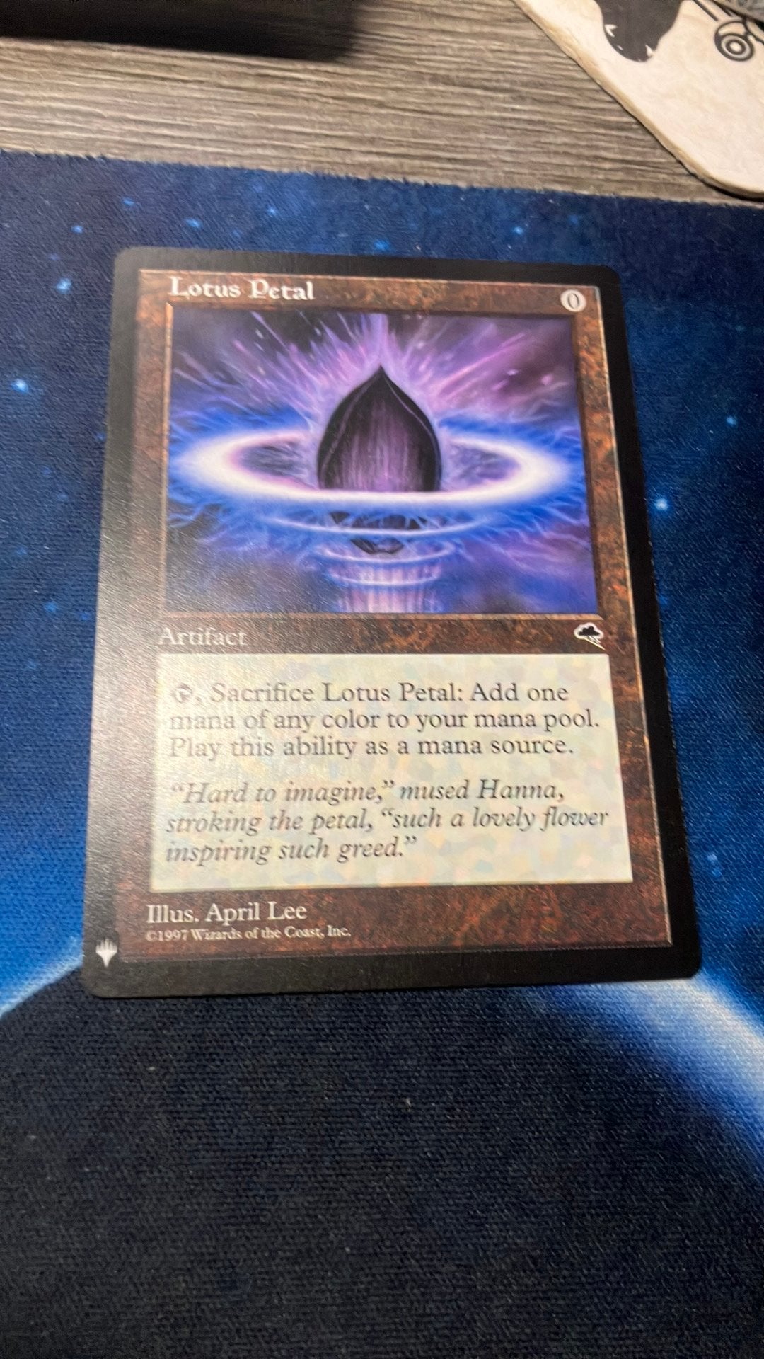 Lotus Petal. The list, Ophalen of Verzenden, Zo goed als nieuw