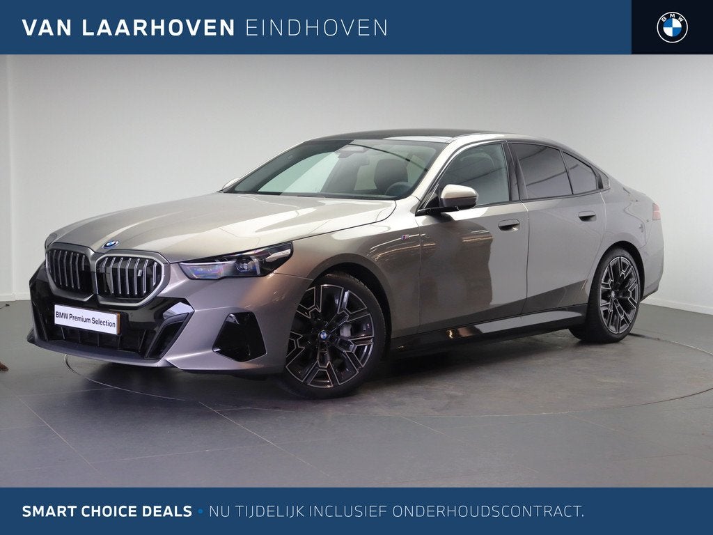 BMW i5 eDrive40 High Executive M Sport / Panoramadak / M Spo, Auto's, BMW, Achterwielaandrijving, Zwart, Met garantie (alle), 340 pk