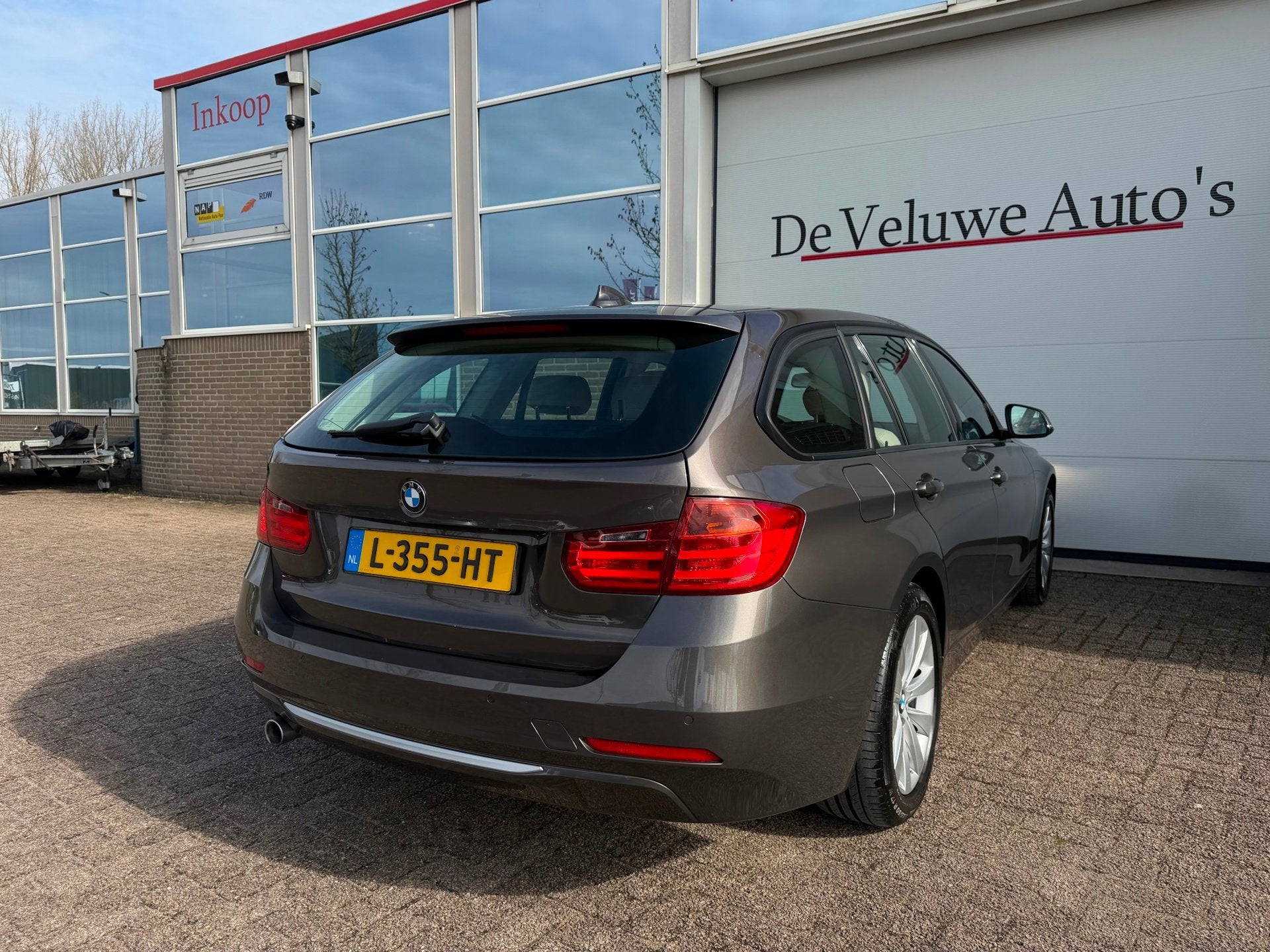 BMW 3-serie Touring 320d xDrive Executive 184PK|Automaat|Led, Auto's, Automaat, Euro 5, Automatische klimaatregeling, 4 cilinders