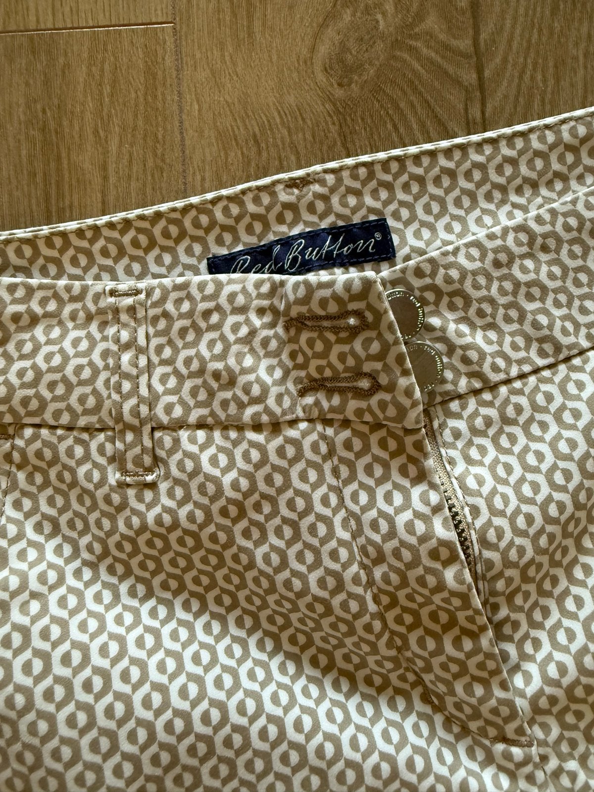 Nieuwe Red Button broek met patroon maat 36, Kleding | Dames, Broeken en Pantalons, Beige, Nieuw, Lang, Ophalen