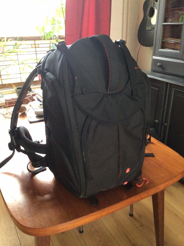 Manfrotto pro 410 cameratas als nieuw!!!, Ophalen of Verzenden, Zo goed als nieuw, Rugtas, Overige merken