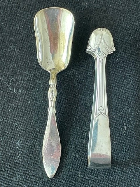 Verzilverd antiek Wellner suikerschepje + WMF suikertangetje, Antiek en Kunst, Ophalen of Verzenden