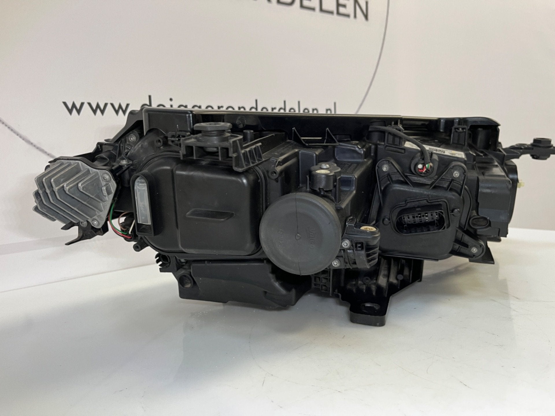 VW ARTEON VOL LED KOPLAMP LINKS 3G8941081, Gebruikt, Volkswagen, Volkswagen AG, Berliner Ring 2
38440  Wolfsburg, DE