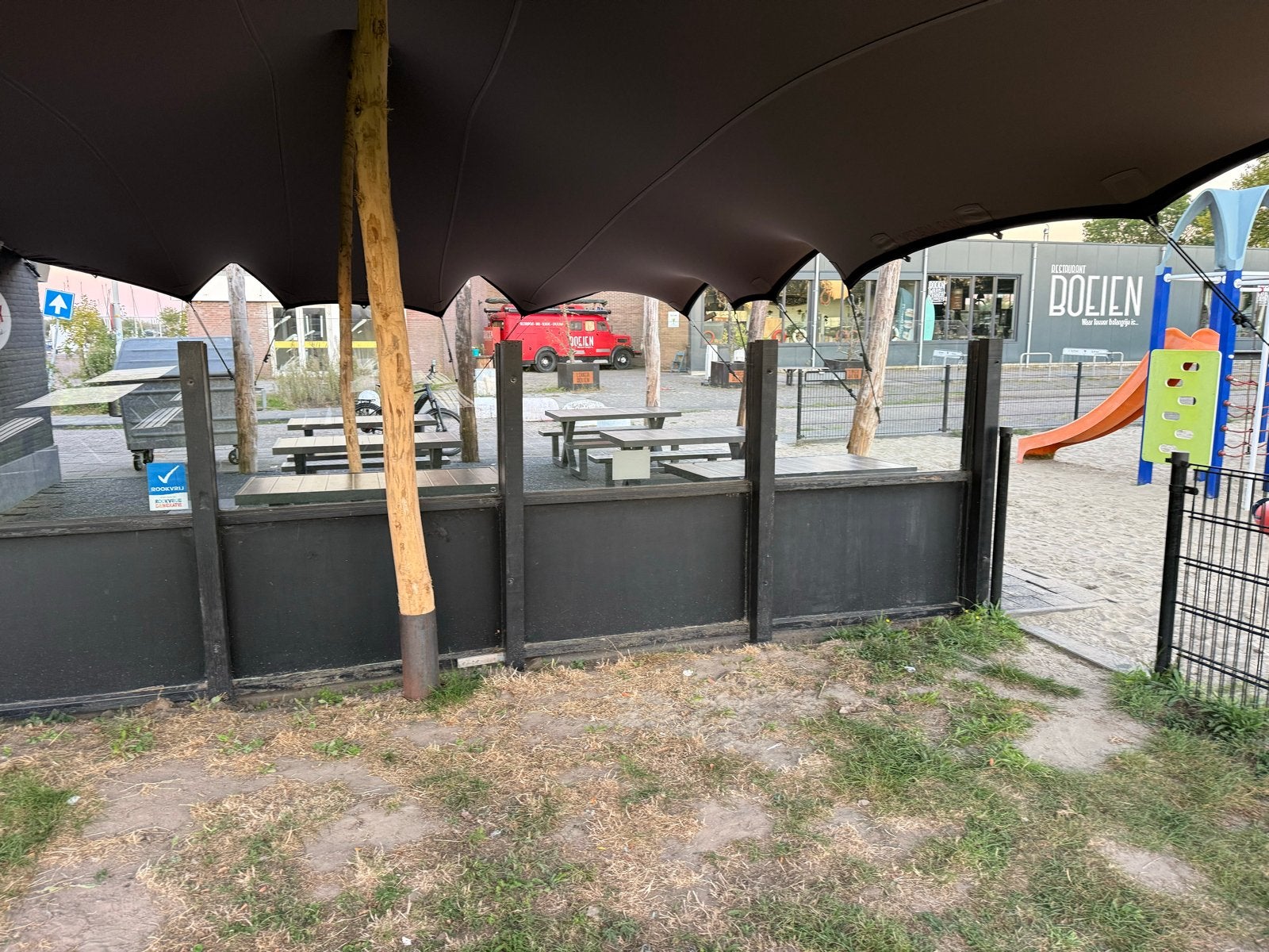 Gratis , zelf demonteren Terrasscherm - Windscherm, Ophalen of Verzenden, Gebruikt