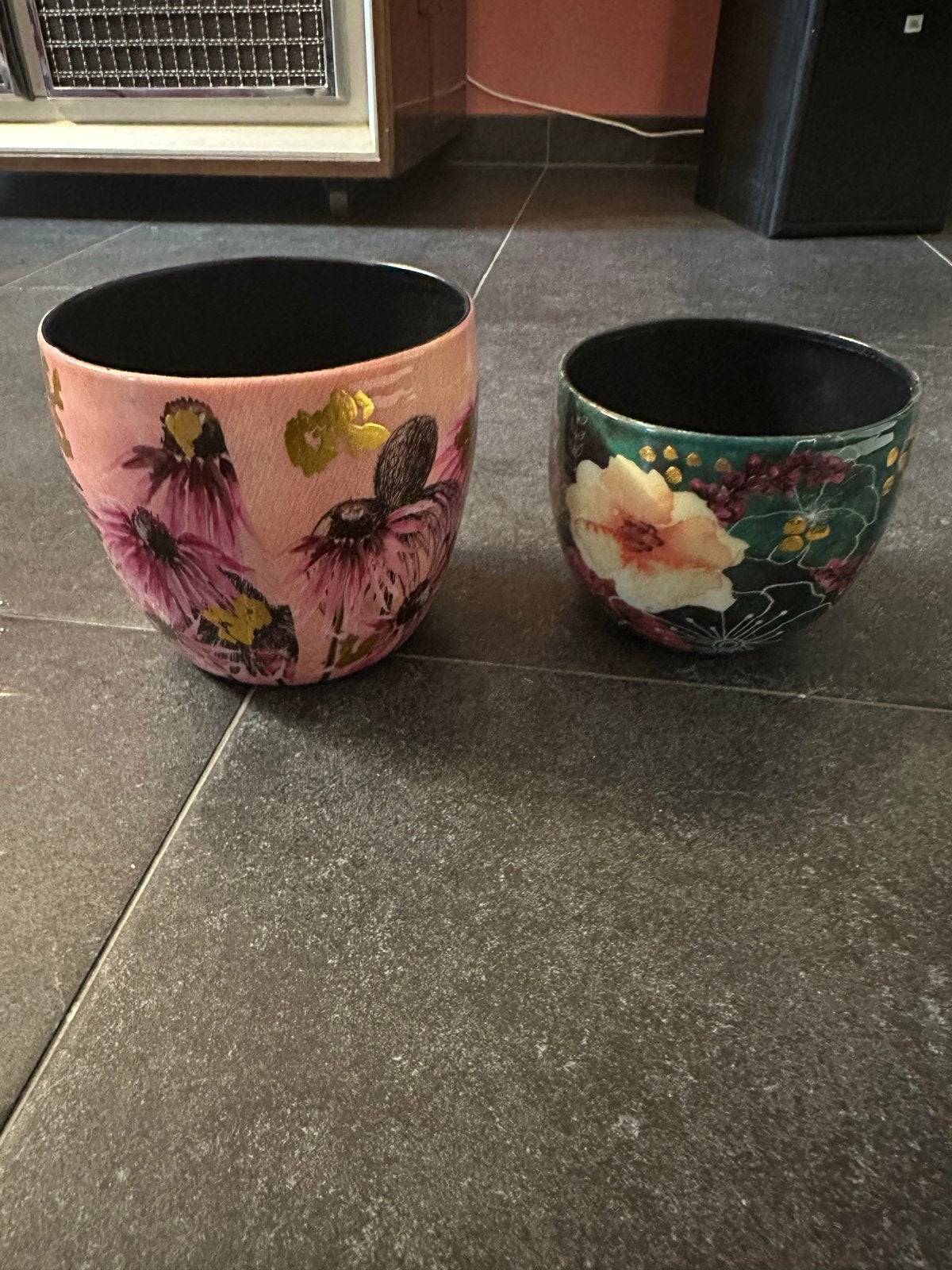 Nieuwe kleurrijke bloempotten met afbeeldingen voor binnen, Overige materialen, Rond, Ophalen of Verzenden, Binnen