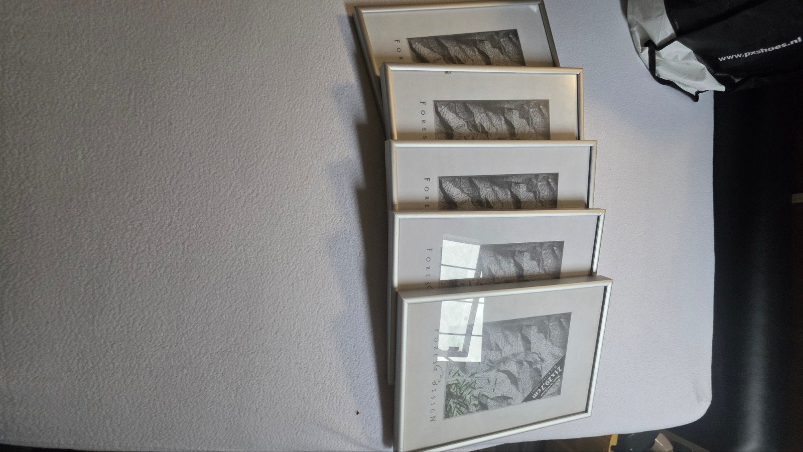 5x Fotolijst 21x29.7 cm (A4) - Zilverkleurig Metaal, Hangend, Ophalen of Verzenden, Zo goed als nieuw, Fotolijst