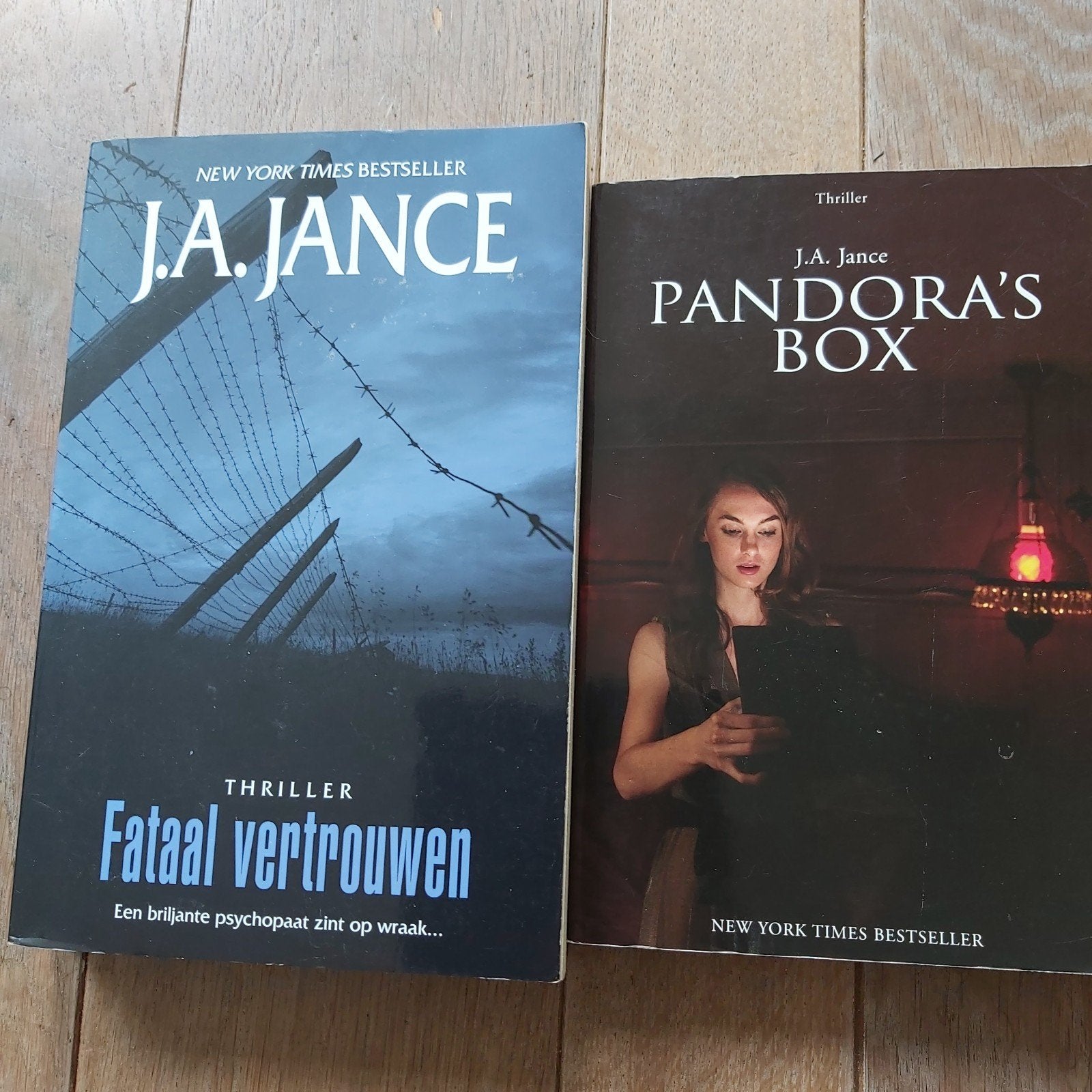 J.A.Jance- Fataal vertrouwen en Pandora's box, Boeken, Ophalen of Verzenden, Gelezen, J.A. Jance, Amerika