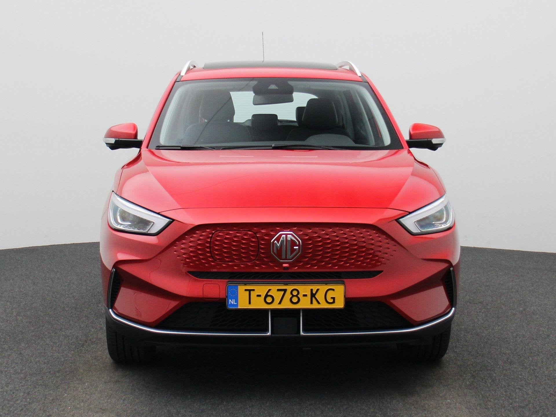 MG ZS EV Standard Range Luxury 50 kWh | Panorama/Schuif-Kant, Auto's, 12 maanden, Gebruikt, ZS, Verwarmde buitenspiegels