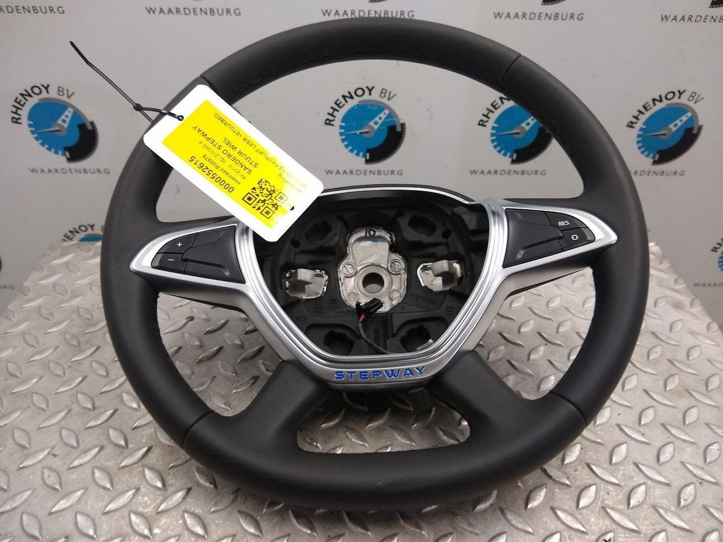 DACIA SANDERO STEPWAY STUURWIEL 2019, Ophalen of Verzenden, Gebruikt, Stiba lid