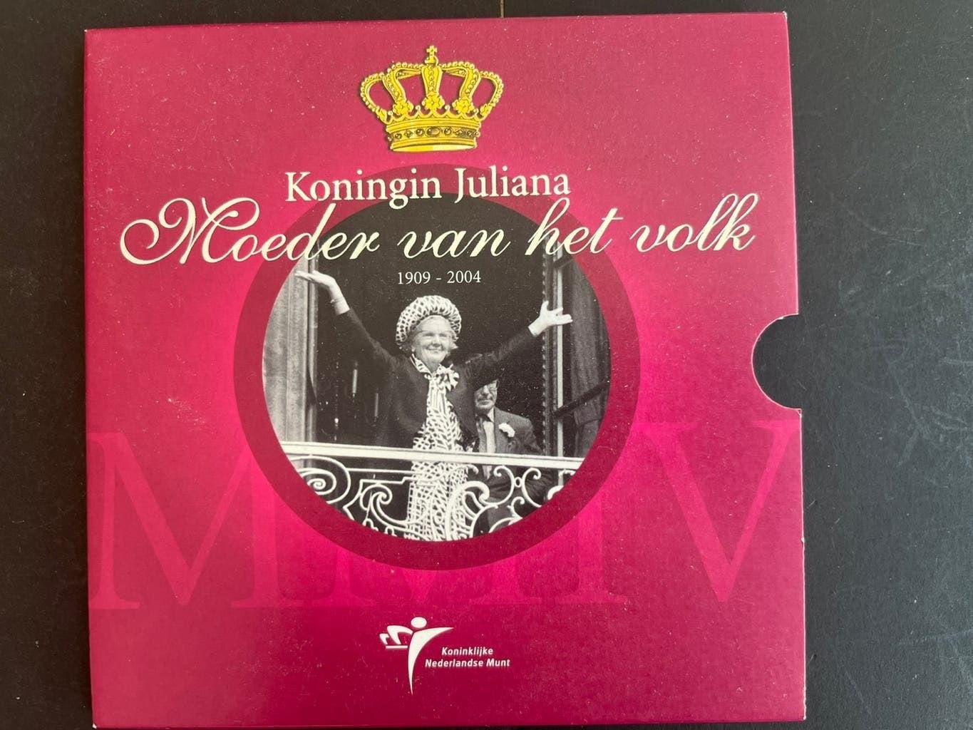 JULIANA MOEDER VAN HET VOLK 1909-2004, 1 gulden, Koningin Juliana, Zilver, Verzenden