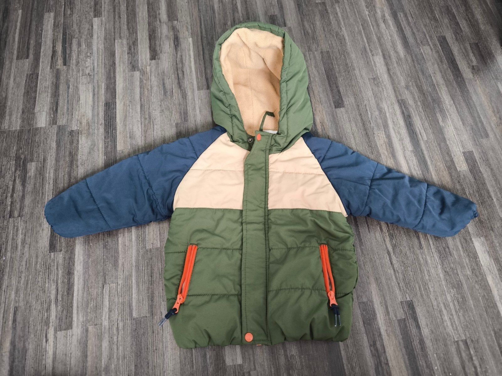 Winterjas maat 80, Kinderen en Baby's, Kinderkleding | Maat 104, Ophalen, Zo goed als nieuw, Jongen, Jas