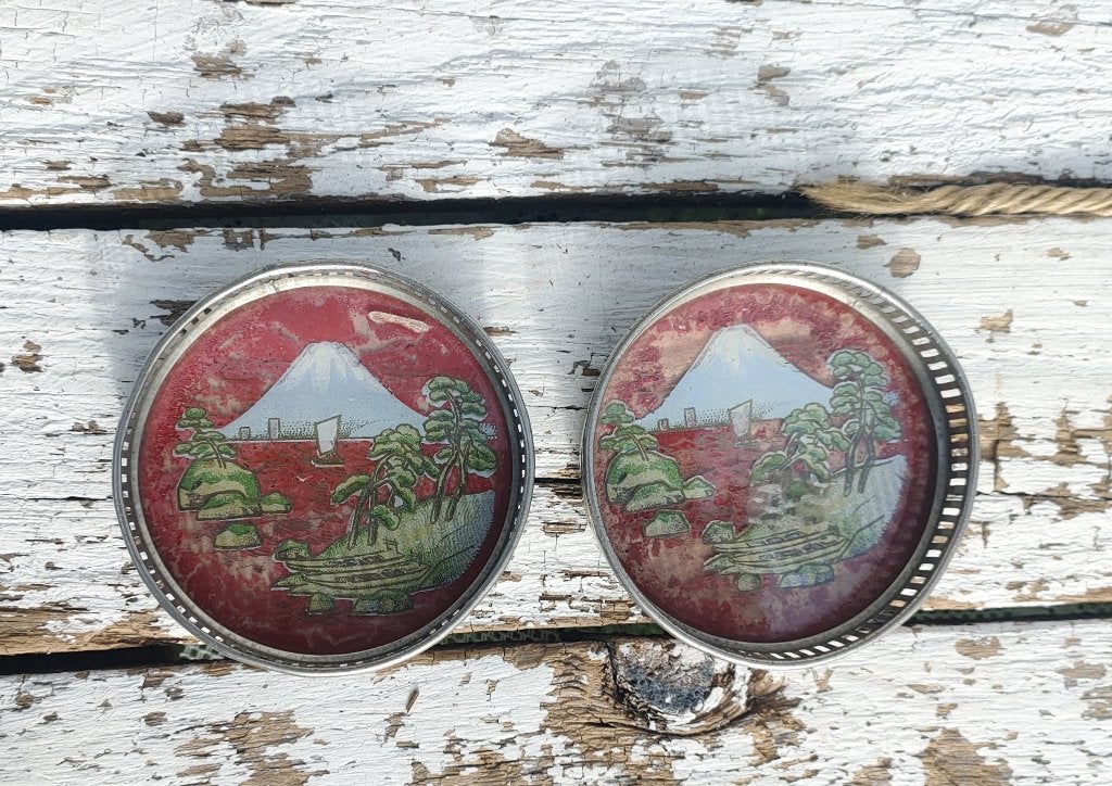 2 Onderzetters Fuji Berg Japan / Vintage Metalen randje, Gebruikt, Glasonderzetter, Ophalen of Verzenden, Antislip