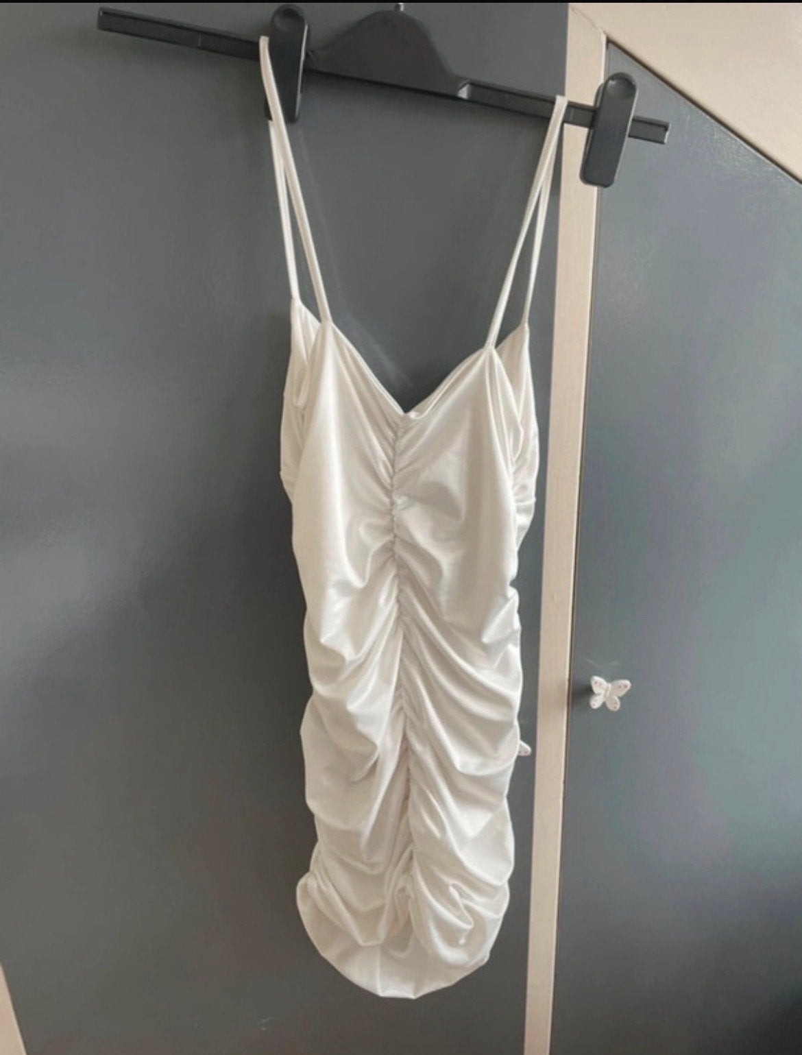 Wit Shein mini jurkje met ruches, Maat 38/40 (M), Wit, Ophalen of Verzenden, Zo goed als nieuw