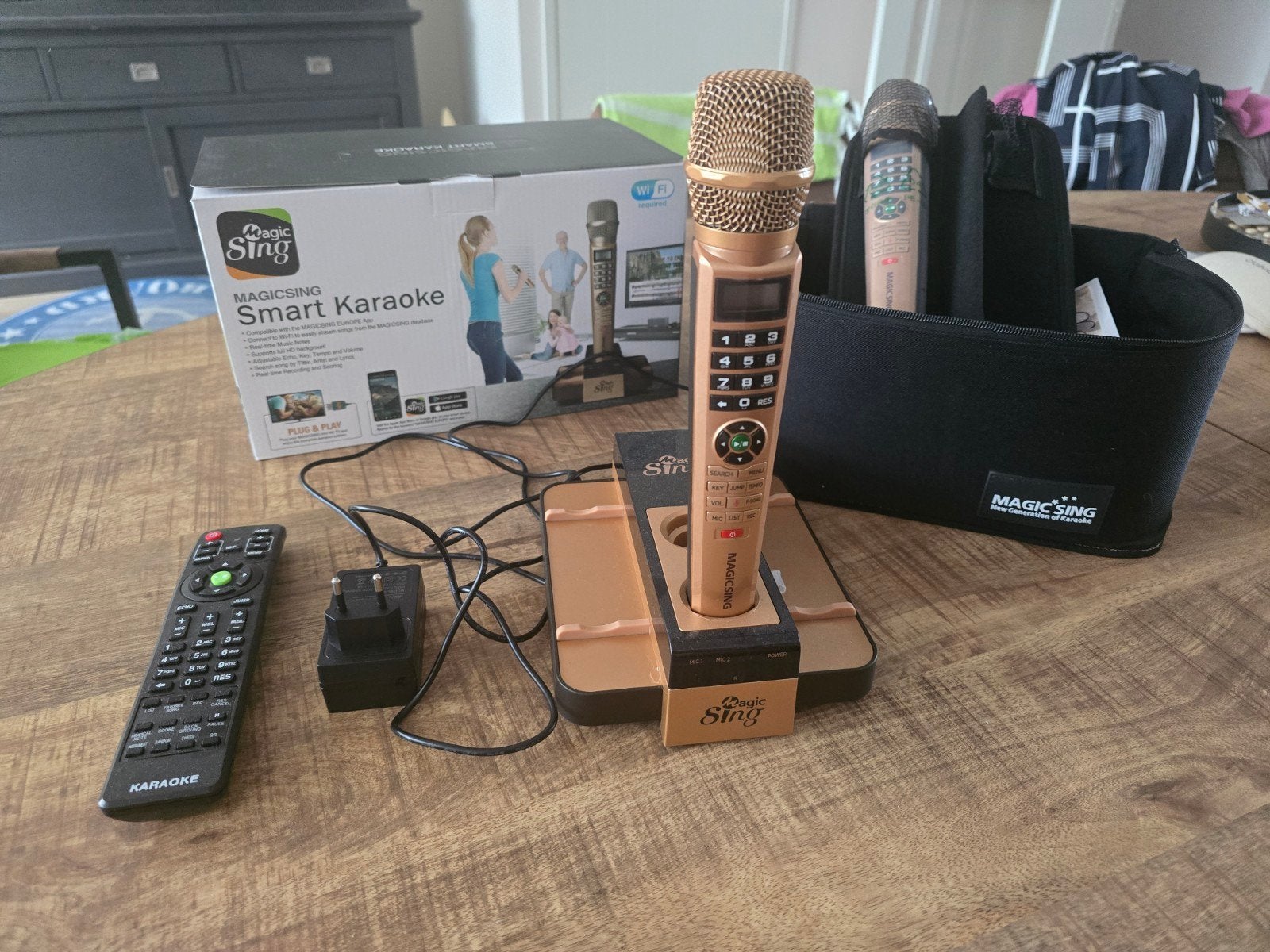Magic Sing Smart Karaoke Set - Compleet met 2 Microfoons, Ophalen, Zo goed als nieuw