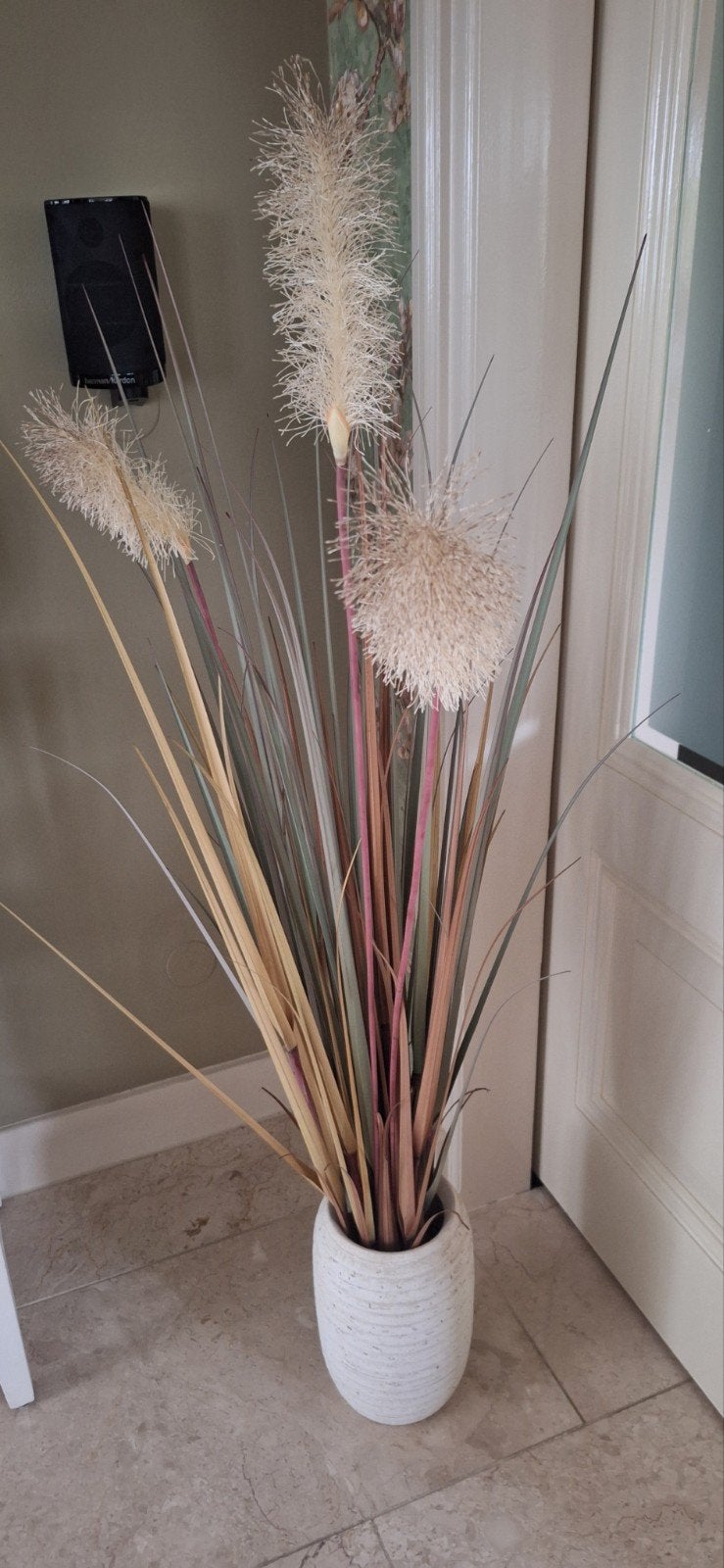 Mica vaas met kunst takken/pluimen totale hoogte 1.20m €15, Gebruikt, Meerkleurig, Inclusief decoratie, Ophalen of Verzenden